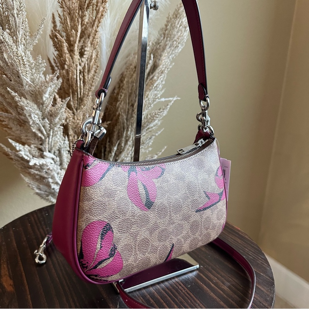Coach Teri Shoulder Bag In Signature Canvas With Bow Print - Picture 9 of 13